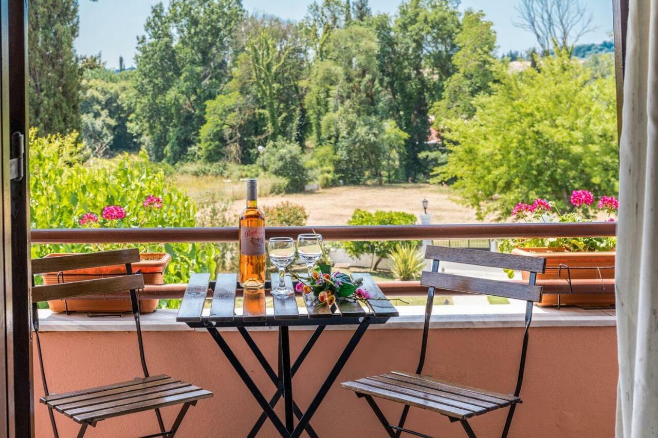 Areti Apartment Áfra Dış mekan fotoğraf